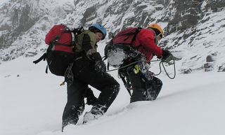 Ra Skills Winter Climbing Confidnece Roping